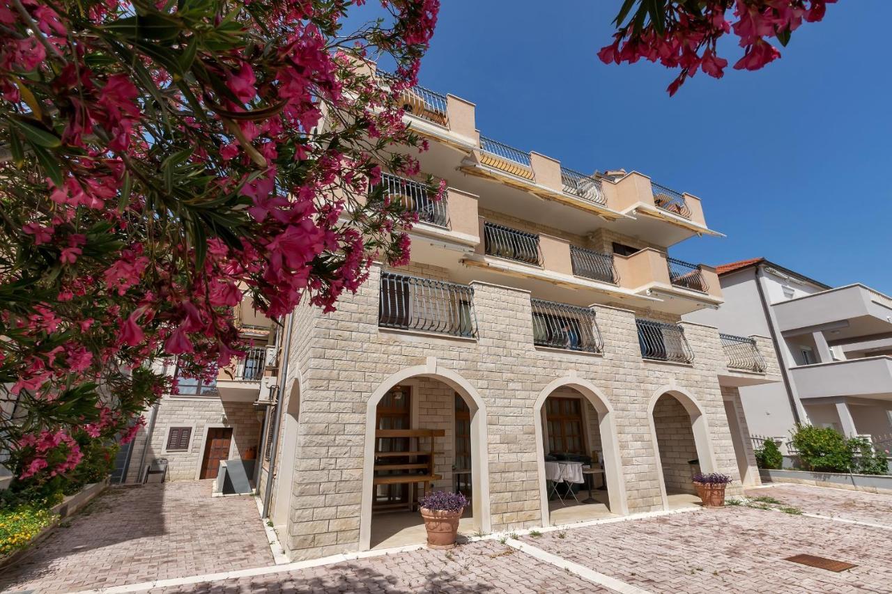 Apartments And Rooms With Parking Space Duce, Omis - 10303 外观 照片