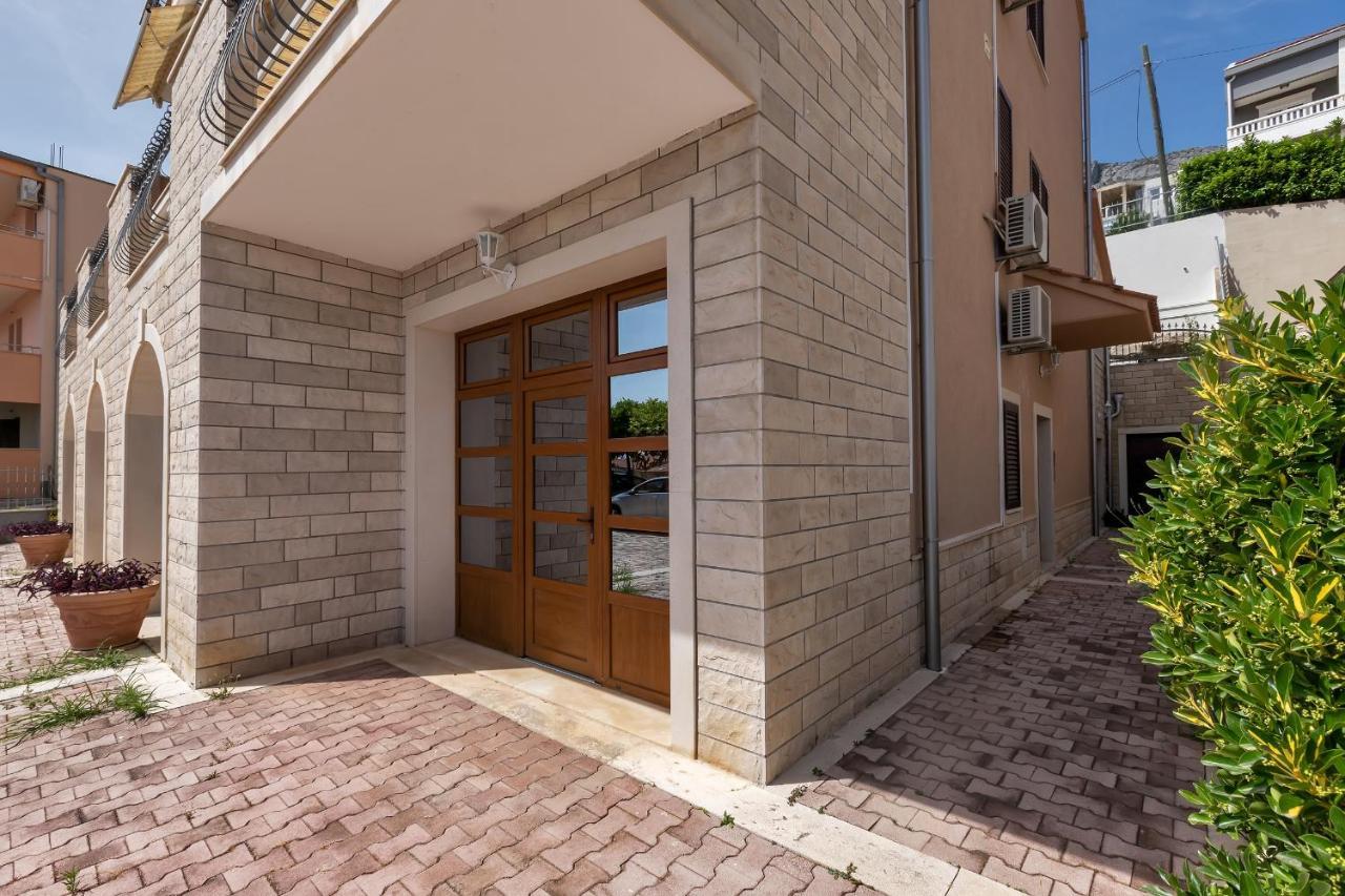 Apartments And Rooms With Parking Space Duce, Omis - 10303 外观 照片