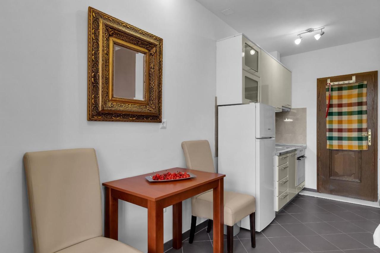 Apartments And Rooms With Parking Space Duce, Omis - 10303 外观 照片