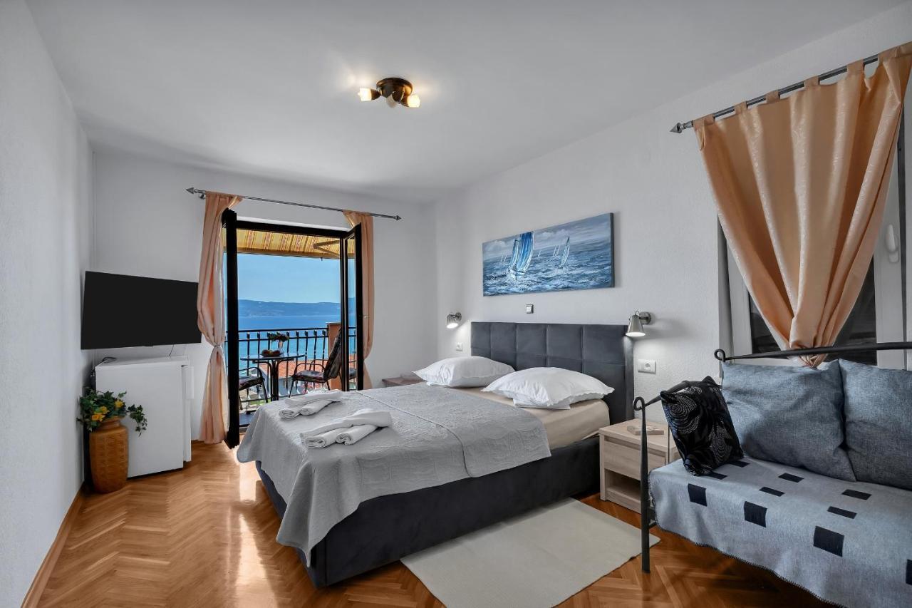 Apartments And Rooms With Parking Space Duce, Omis - 10303 外观 照片