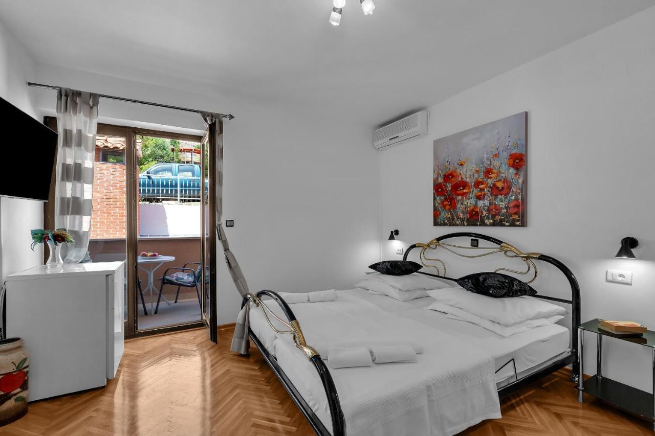 Apartments And Rooms With Parking Space Duce, Omis - 10303 外观 照片